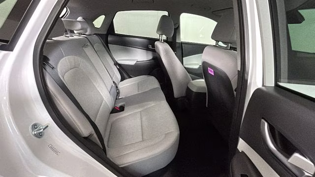 2023 Lunar White Hyundai Kona Electric SE FWD SUV