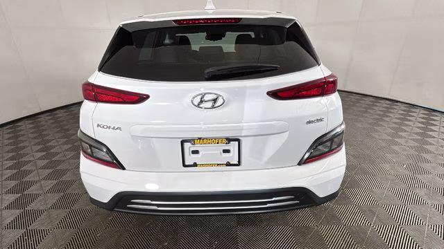 2023 Lunar White Hyundai Kona Electric SE FWD SUV