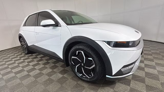 2024 Atlas White Hyundai IONIQ 5 SEL RWD SUV