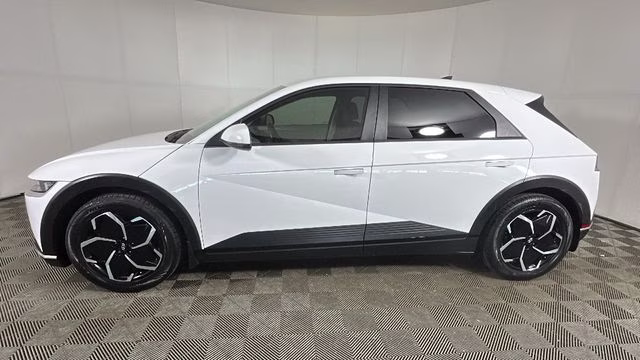 2024 Atlas White Hyundai IONIQ 5 SEL RWD SUV