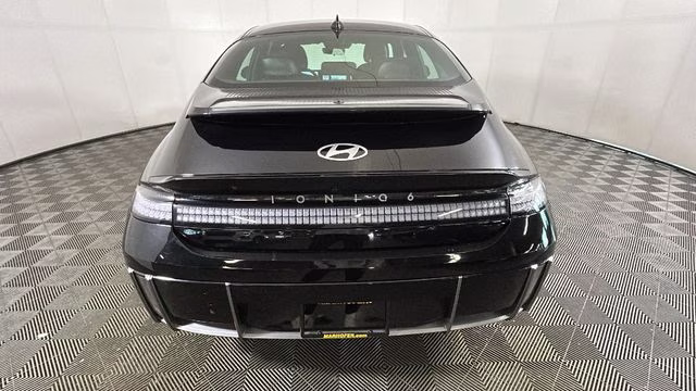 2024 Onyx Black Hyundai IONIQ 6 SE RWD Sedan