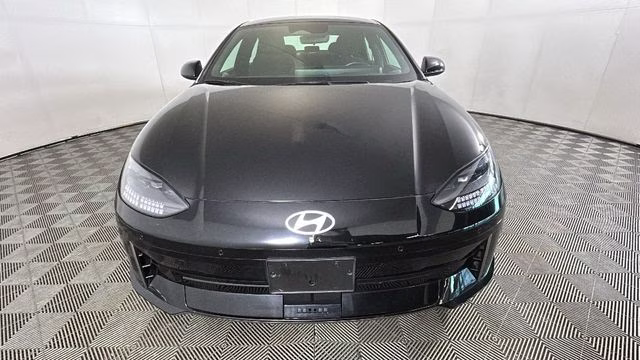 2024 Onyx Black Hyundai IONIQ 6 SE RWD Sedan