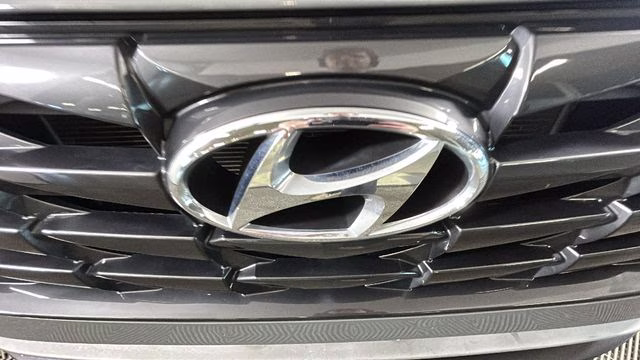 2024 Hampton Gray Hyundai Tucson SEL FWD SUV