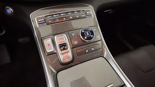 2022 Shimmering Silver Pearl Hyundai Santa Fe XRT AWD SUV