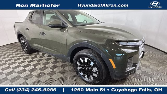 2025 Phantom Black Hyundai Santa Cruz SE FWD Truck