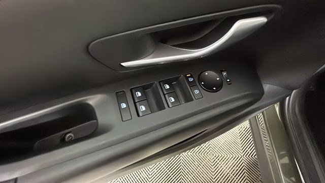2025 Phantom Black Hyundai Santa Cruz SE FWD Truck