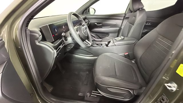 2025 Phantom Black Hyundai Santa Cruz SE FWD Truck