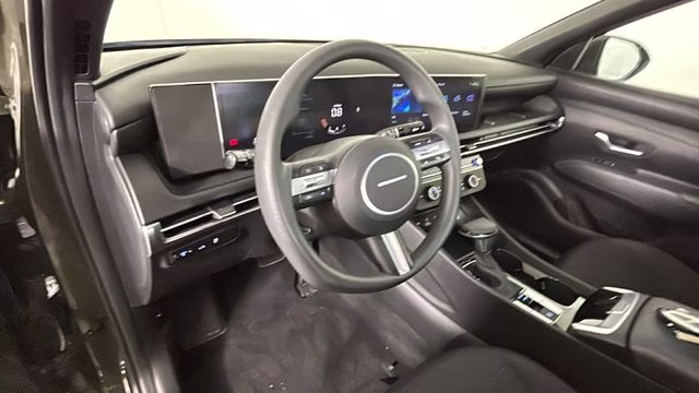 2025 Phantom Black Hyundai Santa Cruz SE FWD Truck