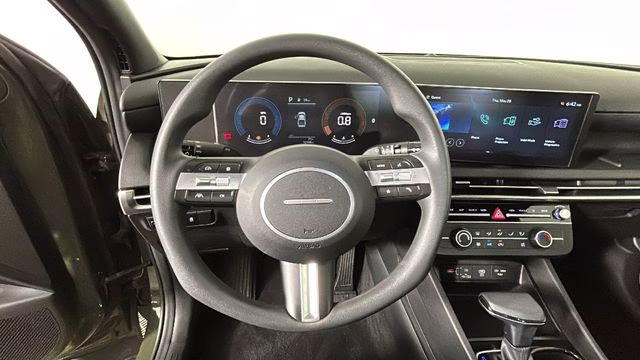 2025 Phantom Black Hyundai Santa Cruz SE FWD Truck