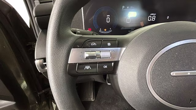 2025 Phantom Black Hyundai Santa Cruz SE FWD Truck
