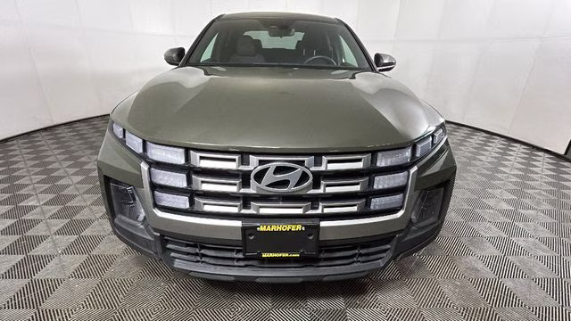 2025 Phantom Black Hyundai Santa Cruz SE FWD Truck