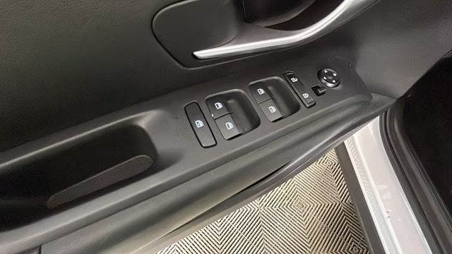 2023 Atlas White Hyundai Santa Cruz SEL Premium AWD Truck