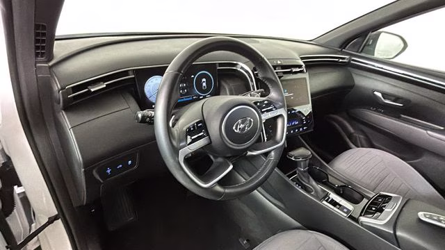2023 Atlas White Hyundai Santa Cruz SEL Premium AWD Truck