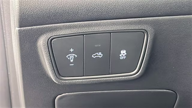 2023 Atlas White Hyundai Santa Cruz SEL Premium AWD Truck