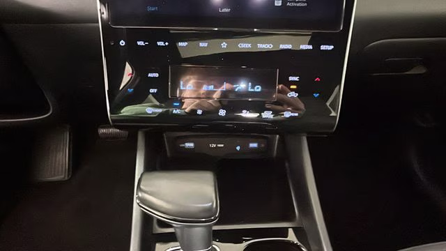 2023 Atlas White Hyundai Santa Cruz SEL Premium AWD Truck