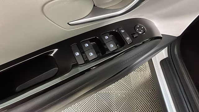 2024 White Pearl Hyundai Tucson Hybrid Limited AWD SUV
