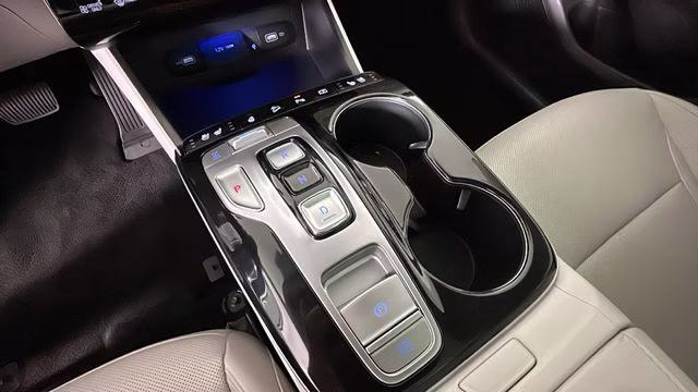 2024 White Pearl Hyundai Tucson Hybrid Limited AWD SUV