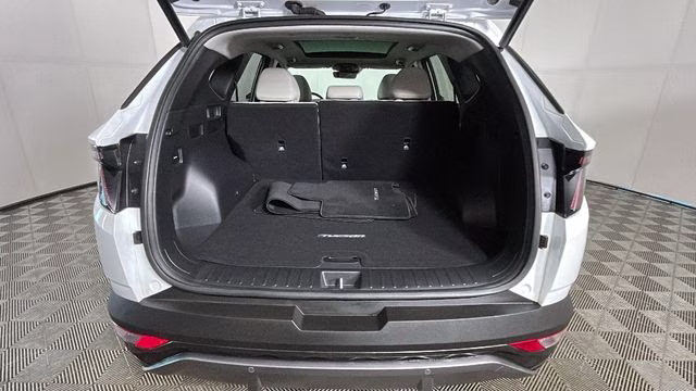 2024 White Pearl Hyundai Tucson Hybrid Limited AWD SUV
