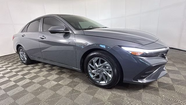 2024 Ecotronic Gray Hyundai Elantra SEL FWD Sedan