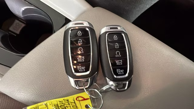 2023 Phantom Black Hyundai Elantra Hybrid Limited FWD Sedan