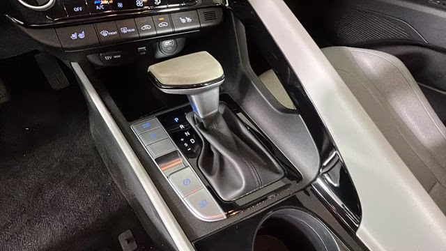 2023 Phantom Black Hyundai Elantra Hybrid Limited FWD Sedan