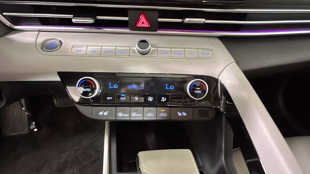 2023 Phantom Black Hyundai Elantra Hybrid Limited FWD Sedan