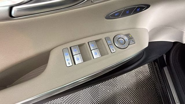 2025 Vik Black Genesis GV70 2.5T AWD SUV