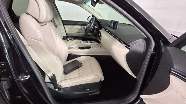2025 Vik Black Genesis GV70 2.5T AWD SUV