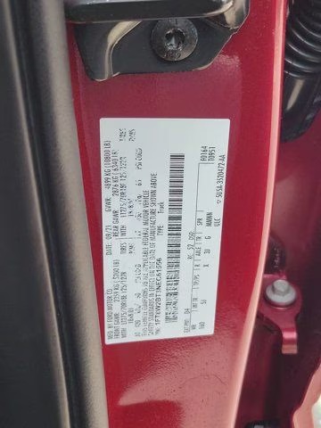 2022 Red Metallic Ford Super Duty F-250 SRW Lariat 4X4 Truck