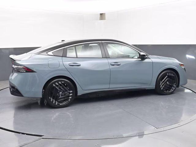 2026 Atlantic Gray/Super Black Nissan Sentra SR FWD Sedan