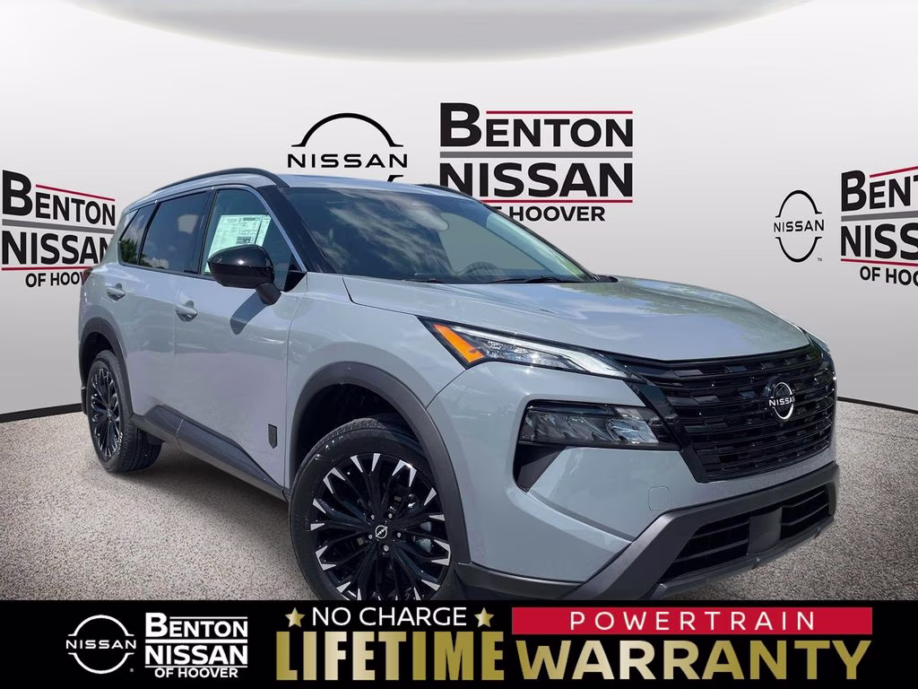 2026 Nissan Rogue Dark Armor's photo
