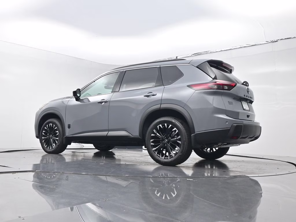 2026 Boulder Gray Pearl Nissan Rogue Dark Armor FWD SUV
