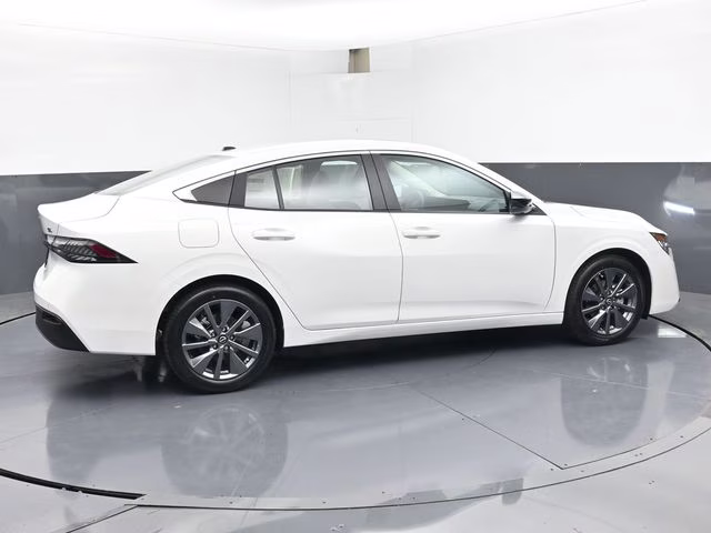 2026 Aspen White Tricoat Nissan Sentra SL FWD Sedan