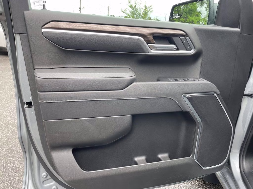 2026 Sterling Gray Metallic Chevrolet Silverado 1500 LT 4X4 Truck