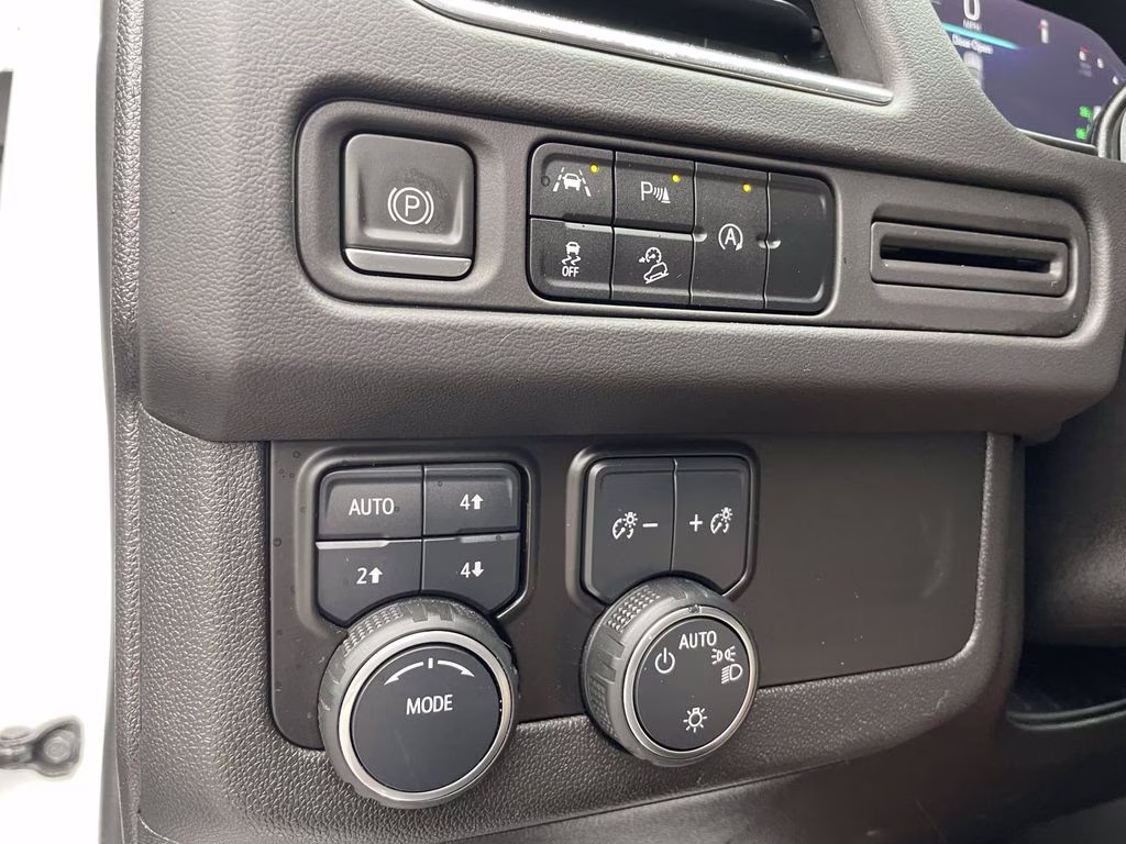 2023 Summit White Chevrolet Suburban Premier 4X4 SUV