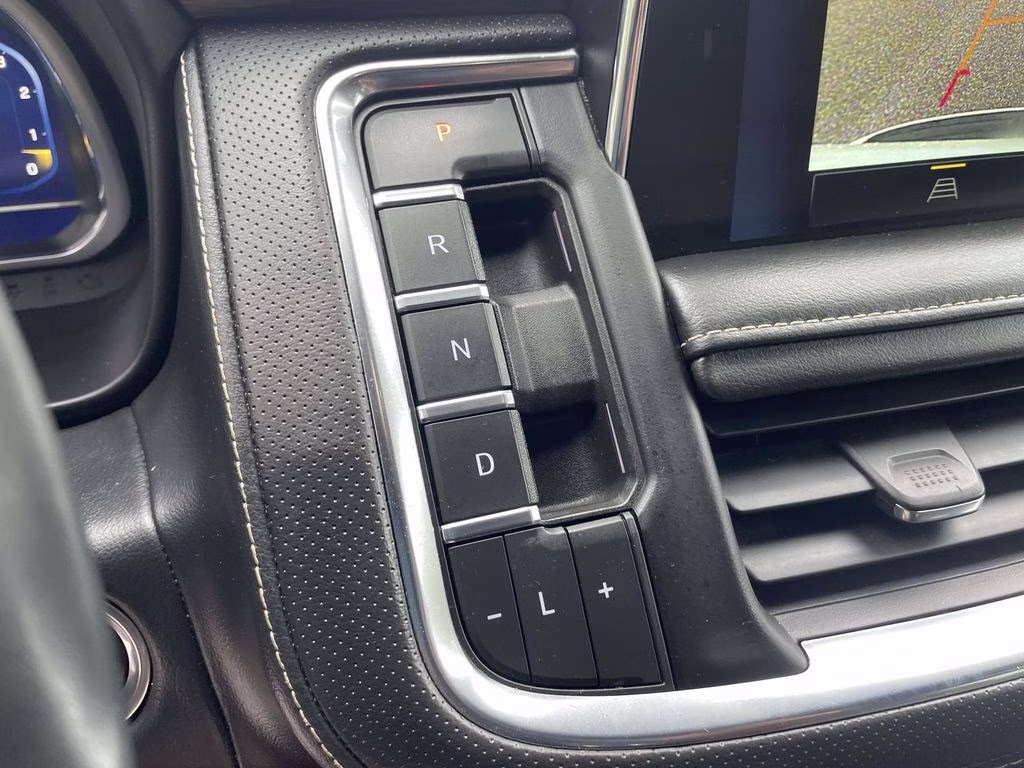 2023 Summit White Chevrolet Suburban Premier 4X4 SUV