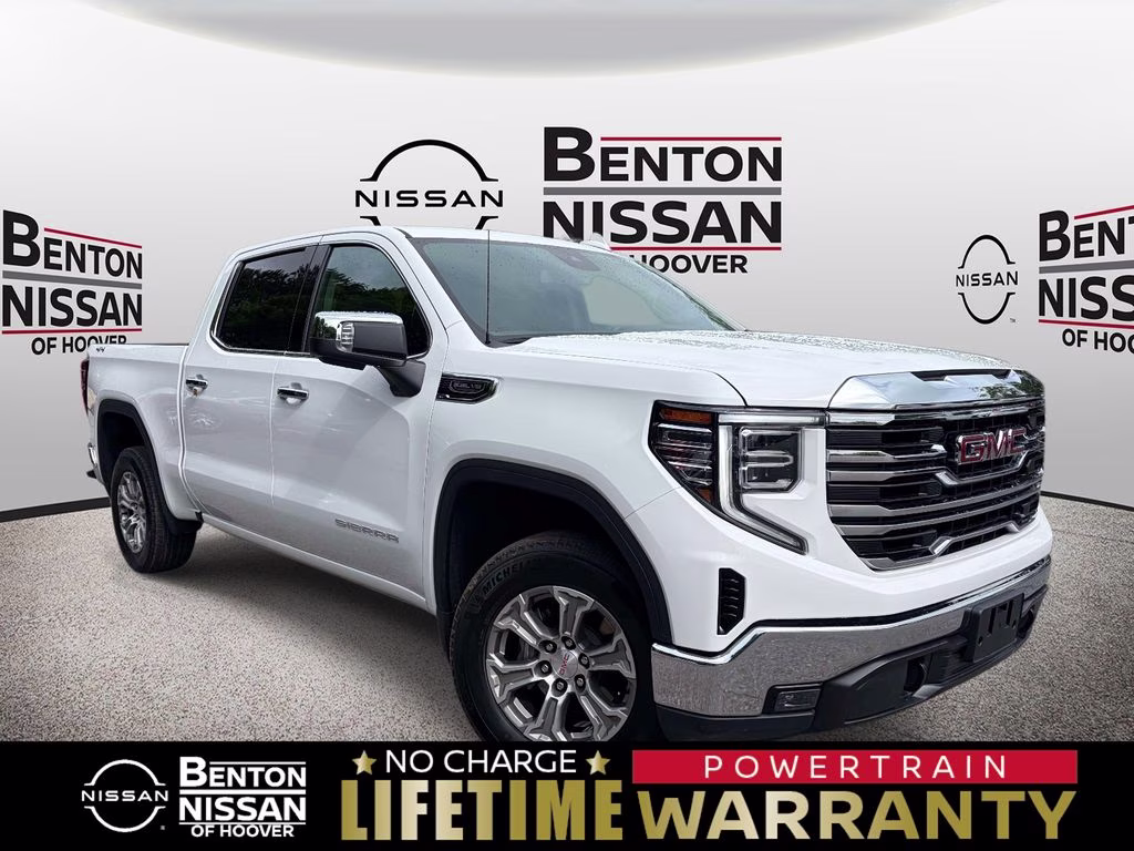 2025 GMC Sierra 4WD Crew Cab Short Box SLT's photo