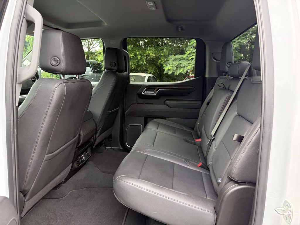 2025 Summit White GMC Sierra 1500 SLT 4X4 Truck