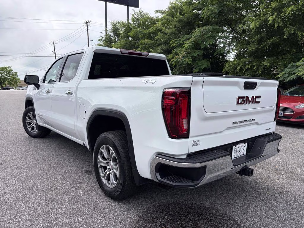 2025 Summit White GMC Sierra 1500 SLT 4X4 Truck