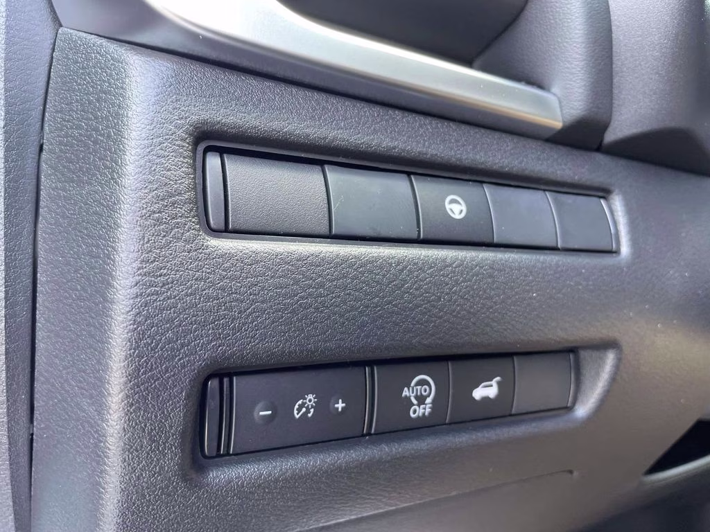 2026 Boulder Gray Pearl Nissan Rogue Dark Armor FWD SUV