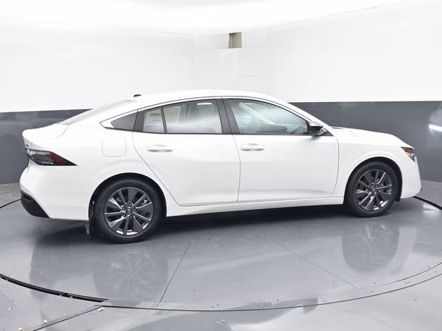 2026 Aspen White Tricoat Nissan Sentra SL FWD Sedan