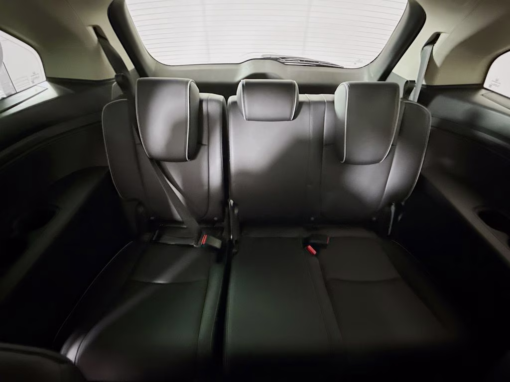 2026 Solar Silver Metallic Honda Odyssey Touring FWD Van
