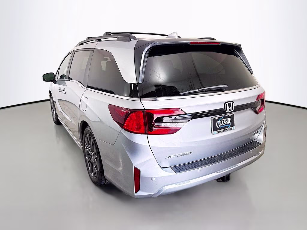2026 Solar Silver Metallic Honda Odyssey Touring FWD Van