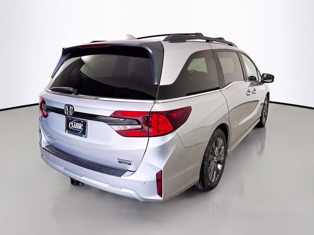 2026 Solar Silver Metallic Honda Odyssey Touring FWD Van