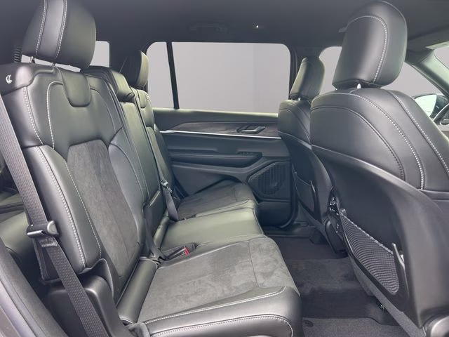 2026 Baltic Gray Metallic Clearcoat Jeep Grand Cherokee L Altitude 4X4 SUV
