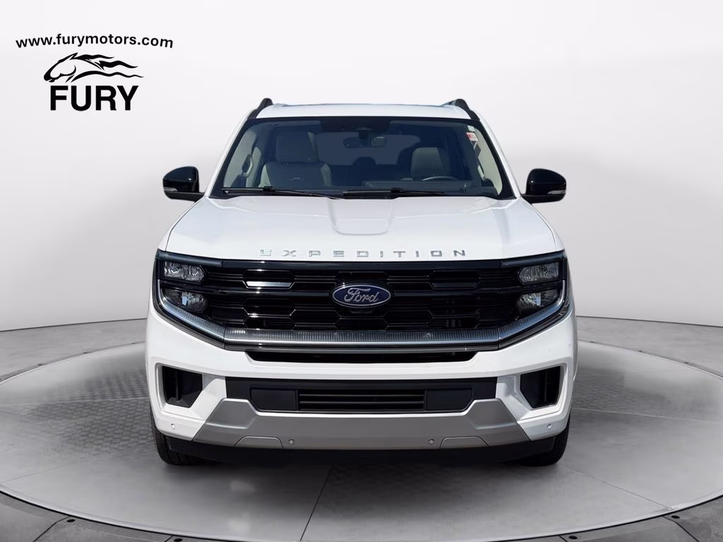 2025 Star White Metallic Tri-Coat Ford Expedition Max Platinum w/Drivers Package 4X4 SUV