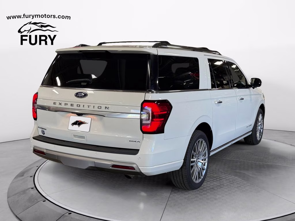 2023 Star White Metallic Tri-Coat Ford Expedition Max Platinum w/HD Trailer Tow Pkg 4X4 SUV