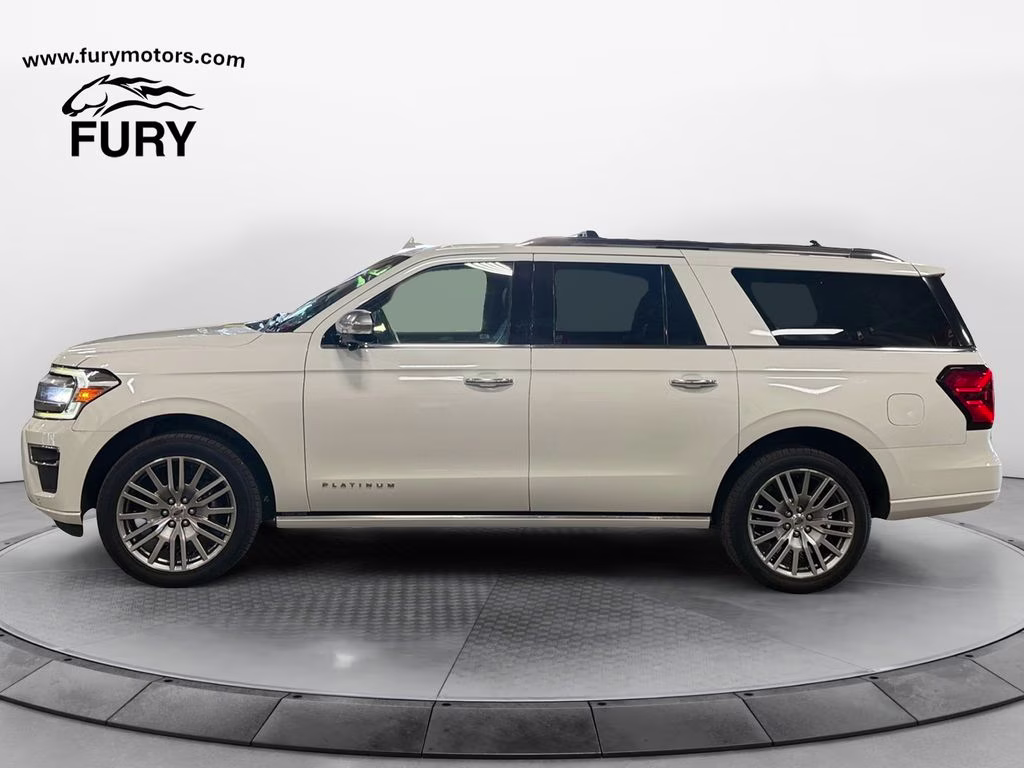 2023 Star White Metallic Tri-Coat Ford Expedition Max Platinum w/HD Trailer Tow Pkg 4X4 SUV