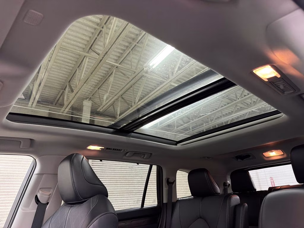 2022 Midnight Black Metallic Toyota Highlander Platinum FWD SUV