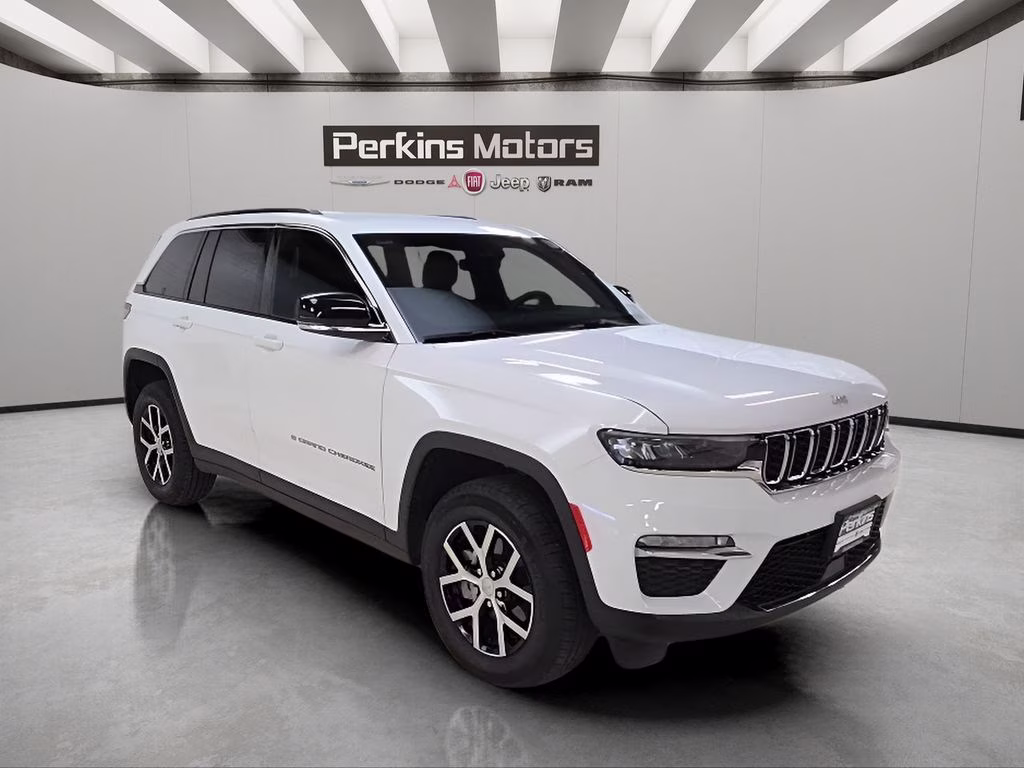 2025 Bright White Clearcoat Jeep Grand Cherokee Limited 4X4 SUV